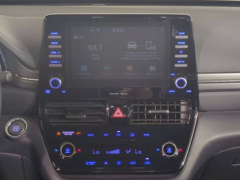 Used 2020 Hyundai Ioniq SEL FWD image 19