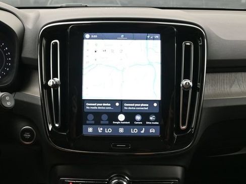Used 2023 Volvo XC40 B5 Ultimate w/ Protection Package Premier AWD/4WD image 14