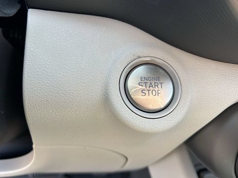 New 2026 Hyundai Venue SEL FWD image 34