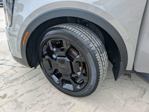Certified 2026 Kia Sorento SX Prestige AWD/4WD image 41