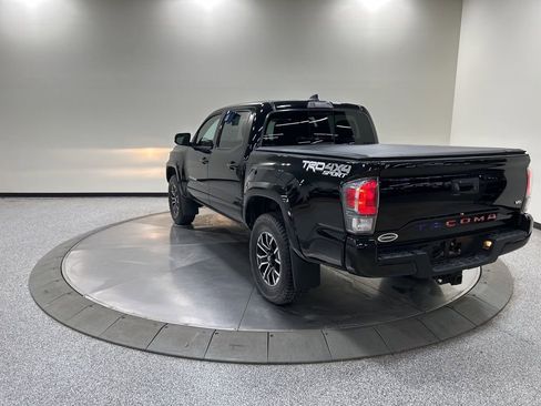 Used 2020 Toyota Tacoma TRD Sport image 8