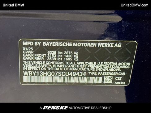 Used 2025 BMW i5 xDrive40 w/ Executive Package image 15