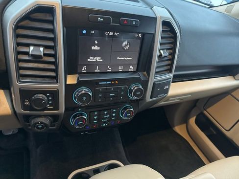 Used 2017 Ford F150 Lariat image 17