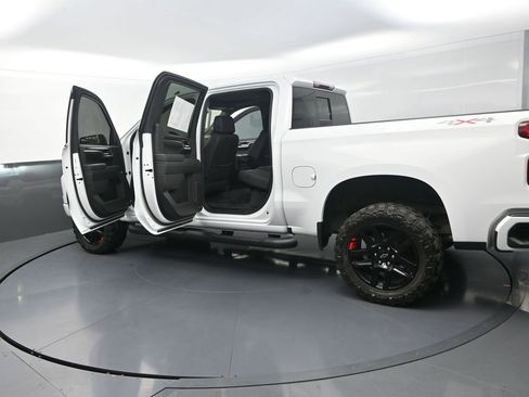 Used 2024 Chevrolet Silverado 1500 RST w/ Redline Edition AWD/4WD image 36