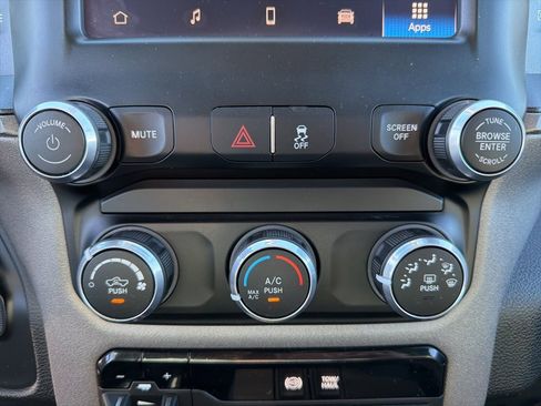 Used 2022 RAM 3500 Tradesman image 35