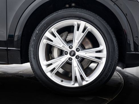 Certified 2023 Audi Q8 Premium Plus w/ Premium Plus Package image 22