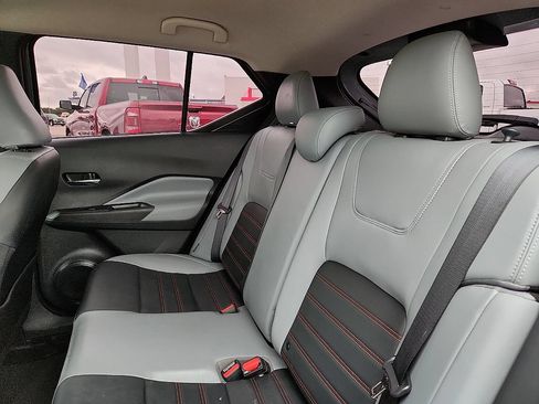 Used 2024 Nissan Kicks SR w/ SR Premium Package FWD image 5
