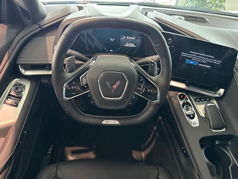 New 2025 Chevrolet Corvette E-Ray image 9