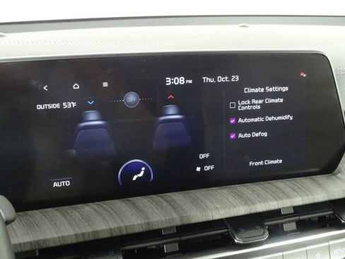 Used 2024 Kia Telluride EX w/ EX Captain's Chair Package image 39