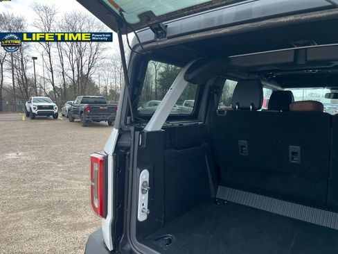 Used 2023 Ford Bronco Outer Banks w/ Sasquatch Package image 14