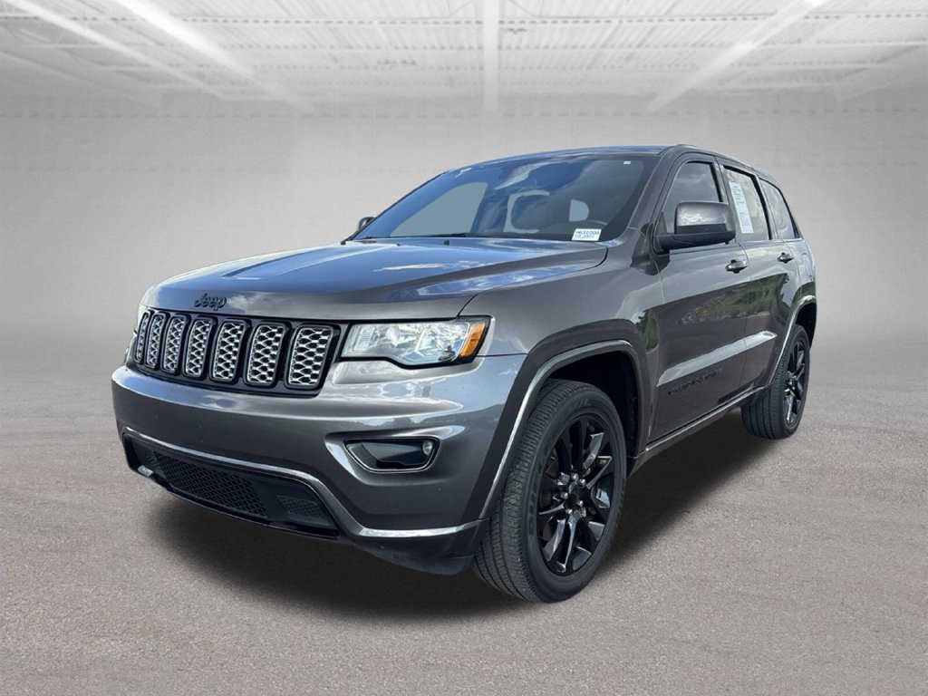 Used 2021 Jeep Grand Cherokee Laredo X AWD/4WD image 1