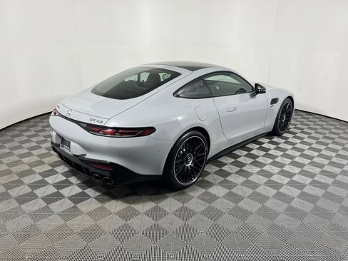 Used 2025 Mercedes-Benz AMG GT 43 image 5