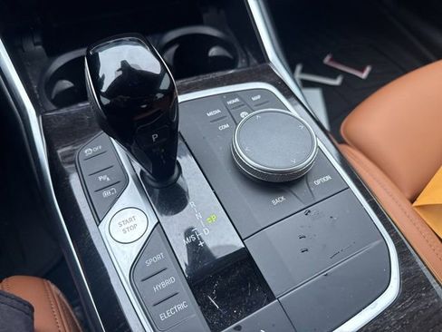 Used 2022 BMW 330e 330e iPerformance w/ Convenience Package image 14