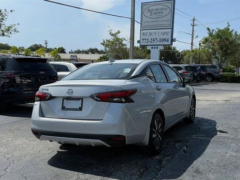 Used 2021 Nissan Versa SV FWD image 5