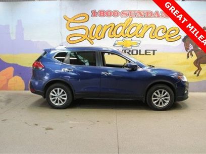 Used 2017 Nissan Rogue SV