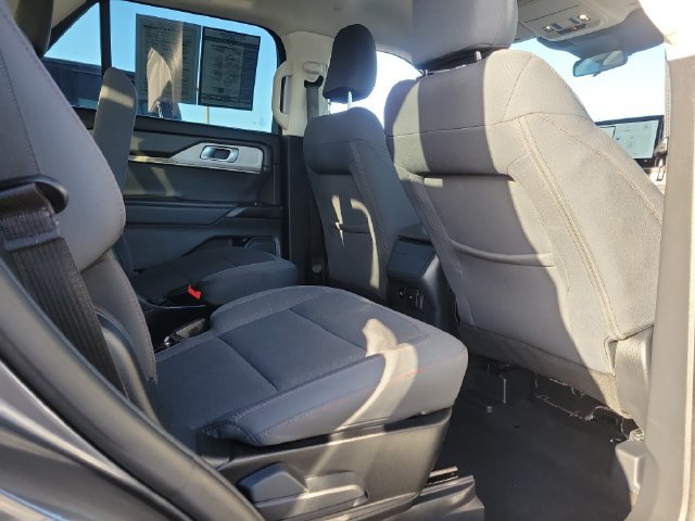 Used 2026 Ford Explorer Active RWD image 25
