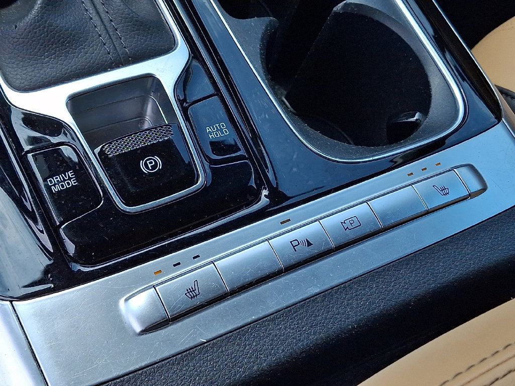 Certified 2024 Kia Carnival EX FWD image 27