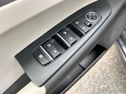 Used 2023 Kia Forte LXS image 15