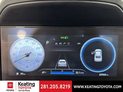 Used 2025 Hyundai Elantra Limited FWD image 25