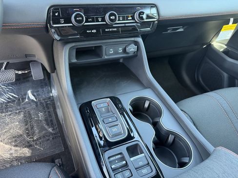 New 2026 Honda Pilot Sport image 23
