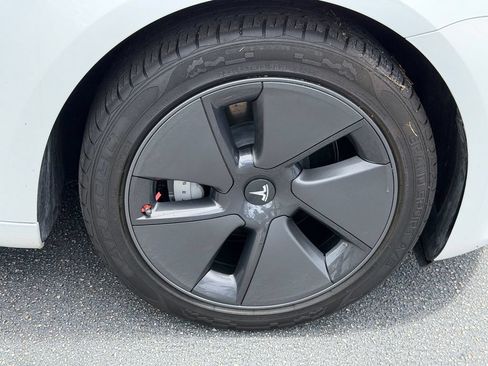 Used 2023 Tesla Model 3 Standard Range RWD image 18