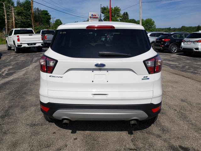 Used 2017 Ford Escape SE AWD/4WD image 6
