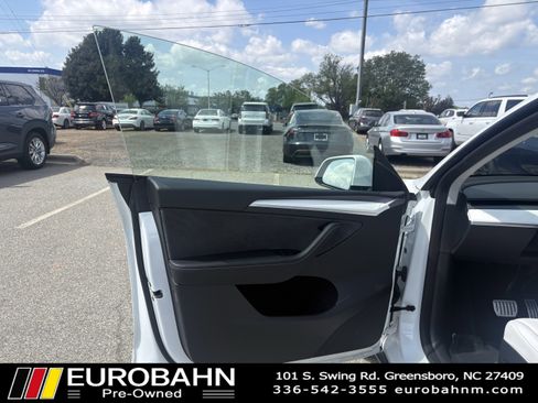 Used 2024 Tesla Model Y Performance AWD/4WD image 10