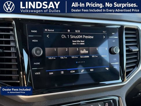 Used 2023 Volkswagen Atlas Cross Sport SEL R-Line AWD/4WD image 17