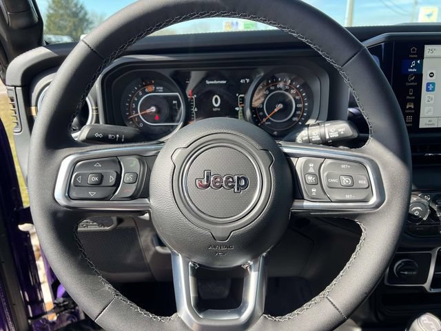 New 2026 Jeep Wrangler Unlimited Sahara w/ Whitecap Package AWD/4WD image 13