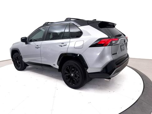 Used 2022 Toyota RAV4 XSE AWD/4WD image 16