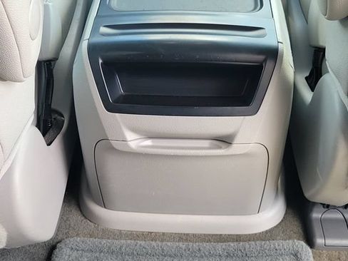 Used 2017 Toyota Sienna XLE w/ XLE Navigation Package AWD/4WD image 9