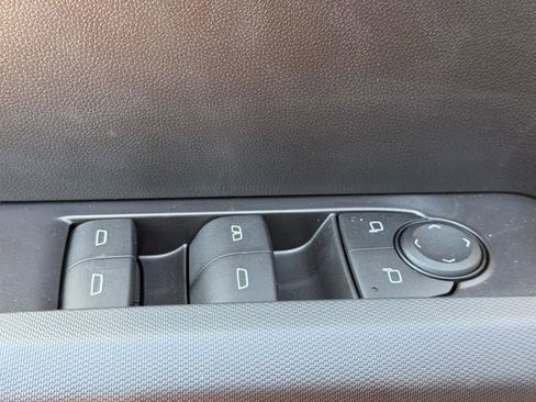 New 2025 Chevrolet Colorado LT image 17