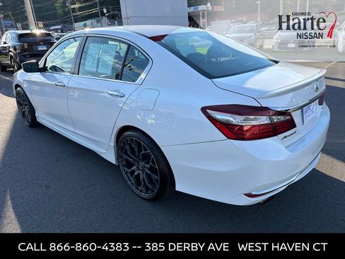 Used 2017 Honda Accord Sport Special Edition image 8