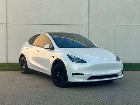 Used 2021 Tesla Model Y Long Range AWD/4WD image 2