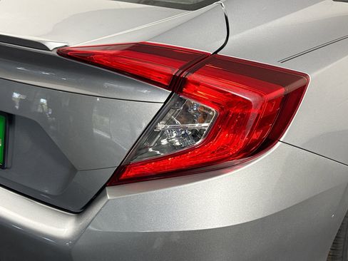 Used 2019 Honda Civic EX image 34