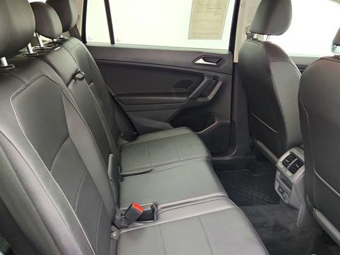 Used 2019 Volkswagen Tiguan SE AWD/4WD image 22