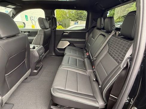 New 2025 GMC Sierra EV Denali image 15