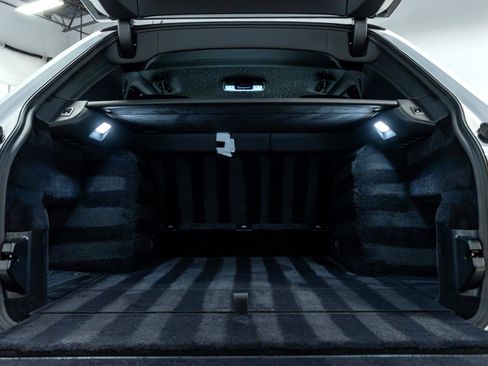 Used 2025 Rolls-Royce Cullinan Black Badge image 26