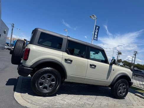 Used 2025 Ford Bronco Big Bend AWD/4WD image 2