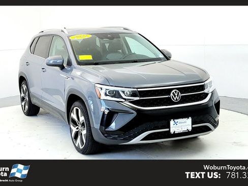 Used 2022 Volkswagen Taos SEL w/ Panoramic Sunroof Package AWD/4WD image 1