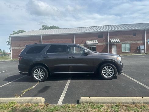Used 2014 Dodge Durango SXT RWD image 3