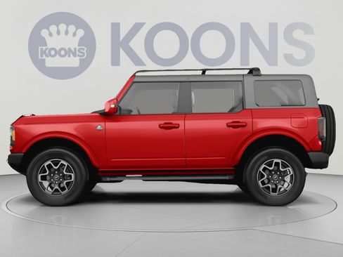 Used 2023 Ford Bronco Outer Banks AWD/4WD image 2