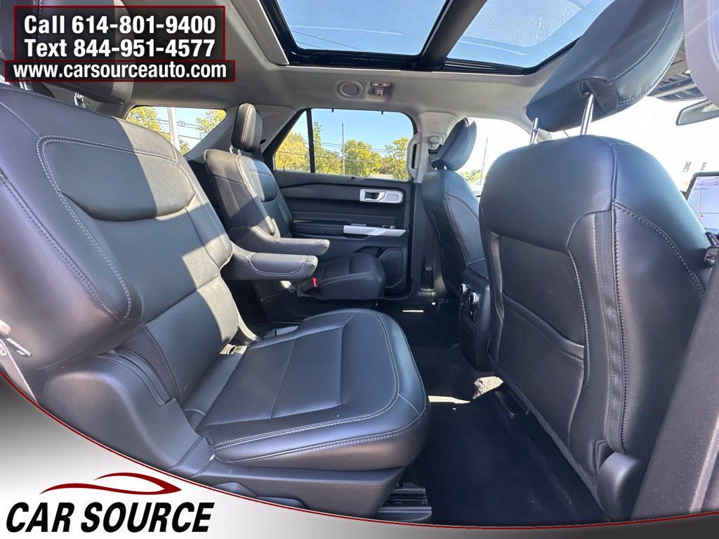 Used 2024 Ford Explorer Limited w/ Limited Technology Package AWD/4WD image 29