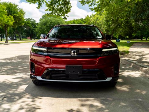 Used 2024 Honda Prologue Touring image 3
