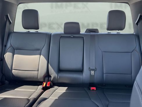 Used 2026 Ford F250 Lariat w/ Black Appearance Package AWD/4WD image 11