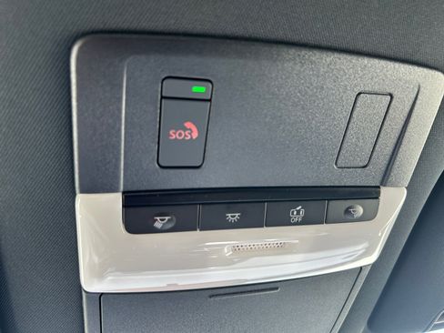 Used 2025 Nissan Pathfinder Rock Creek AWD/4WD image 16
