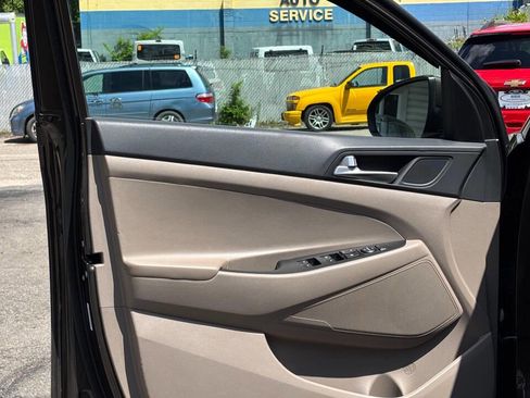 Used 2019 Hyundai Tucson SEL w/ Cargo Package AWD/4WD image 11