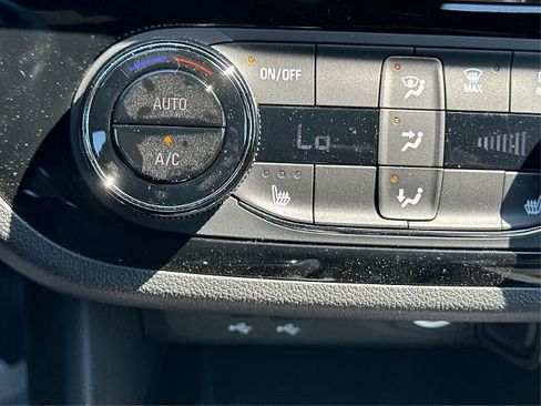 New 2026 Buick Envista Sport Touring w/ Convenience I Package FWD image 18