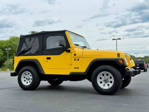 Used 2002 Jeep Wrangler X AWD/4WD image 21
