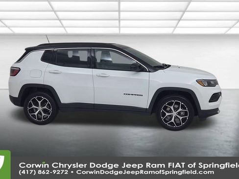Certified 2024 Jeep Compass Limited image 17